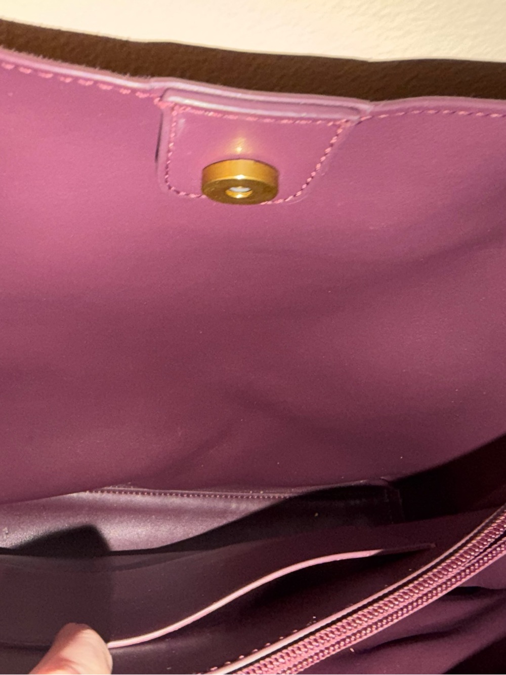 House of Harlow Suede Shoulder Bag in Deep Plum and matching cardholder wallet - Picture 13 of 14